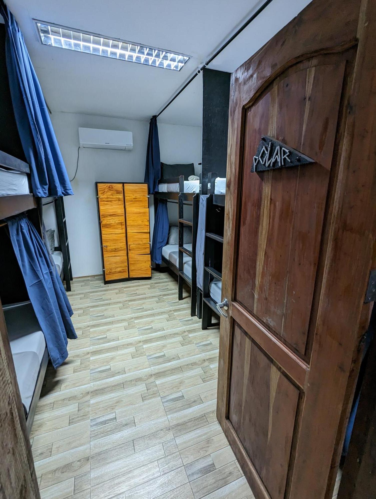 Crazy Bears Hostel موالبوال المظهر الخارجي الصورة